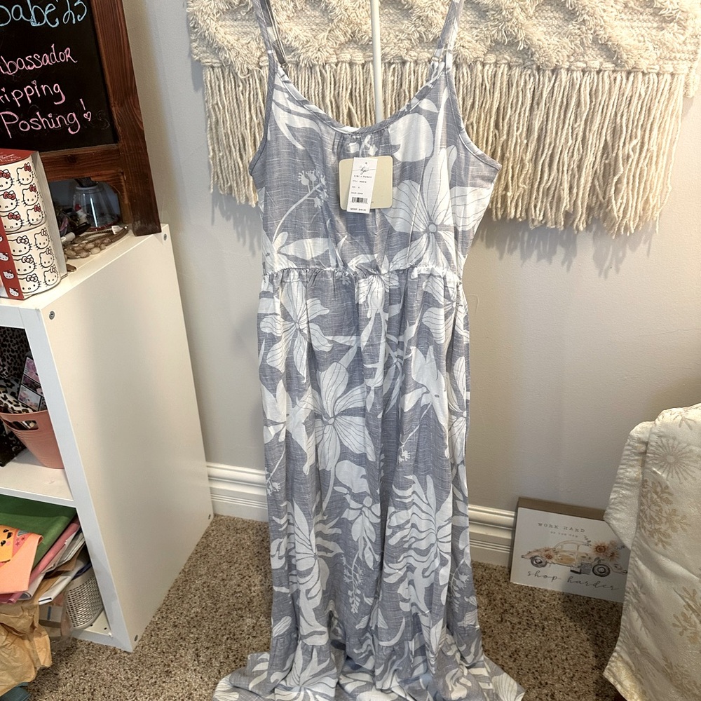 Kiwi + Punch Floral Blue and white Maxi Dress Small - Picture 4 of 6